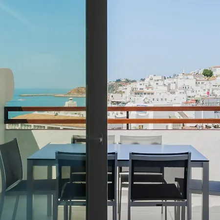 Mupa * Αλμπουφέιρα