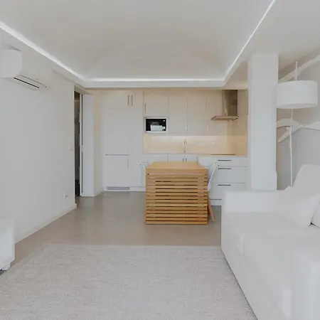 Mupa * Αλμπουφέιρα